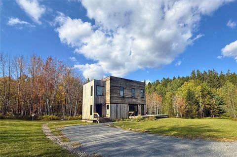 Homes For Sale - 2395 Brush Ridge Road<br/> Delaware County, Middletown, NY 12441