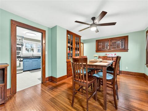 Tiny photo for 412 S Lincoln Road, East Rochester, NY 14445 (MLS # R1654754)