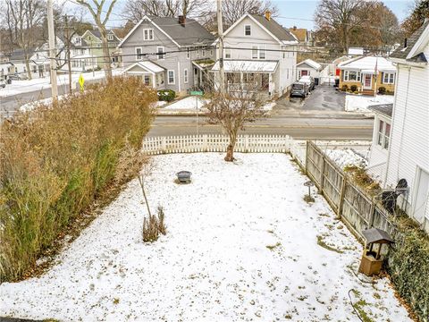 Tiny photo for 412 S Lincoln Road, East Rochester, NY 14445 (MLS # R1654754)