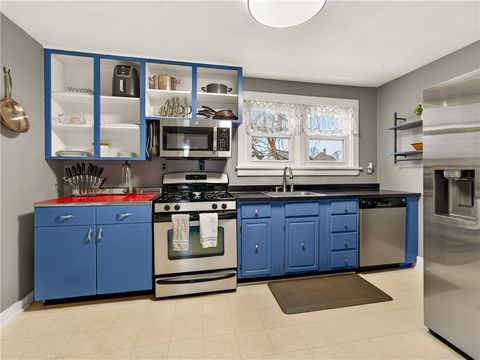 Tiny photo for 412 S Lincoln Road, East Rochester, NY 14445 (MLS # R1654754)