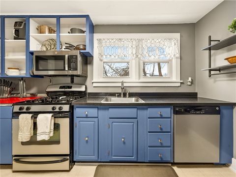 Tiny photo for 412 S Lincoln Road, East Rochester, NY 14445 (MLS # R1654754)