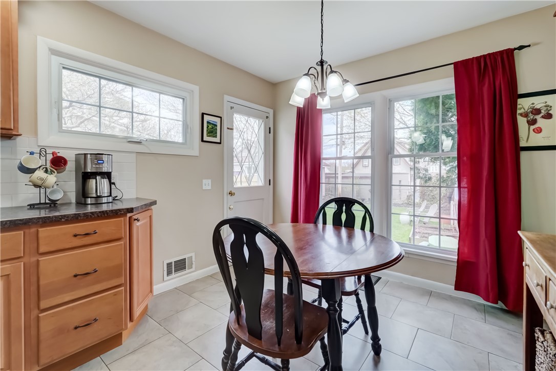 390 Culver Parkway, Irondequoit, New York image 22