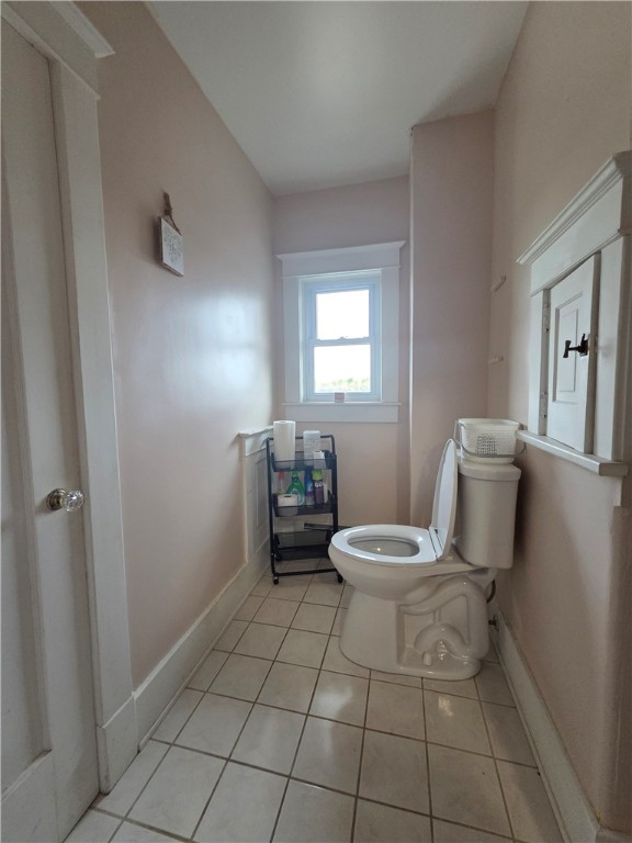 Shelby, New York 14103, United States, 6 Bedrooms Bedrooms, ,2 BathroomsBathrooms,Residential,Active,223224