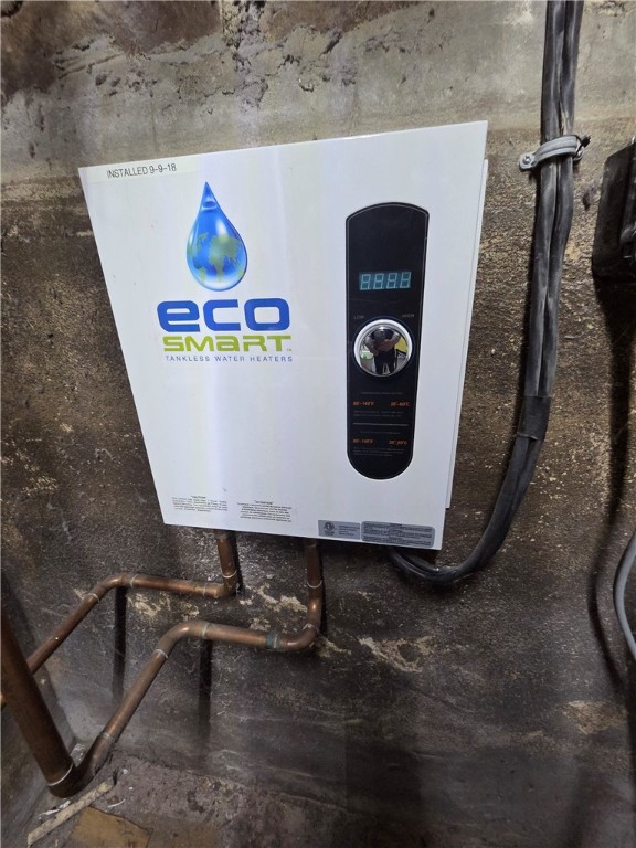 Shelby, New York 14103, United States, 6 Bedrooms Bedrooms, ,2 BathroomsBathrooms,Residential,Active,223224