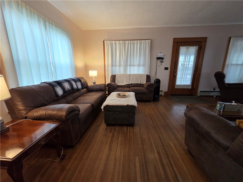 Shelby, New York 14103, United States, 6 Bedrooms Bedrooms, ,2 BathroomsBathrooms,Residential,Active,223224