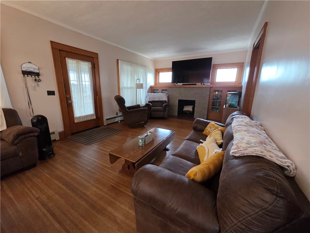 Shelby, New York 14103, United States, 6 Bedrooms Bedrooms, ,2 BathroomsBathrooms,Residential,Active,223224