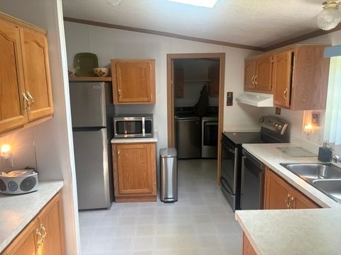 Tiny photo for 5 Skyview Drive, Penfield, NY 14626 (MLS # R1684877)