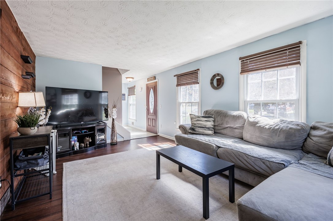 Search Properties 4 107 pickdale dr
