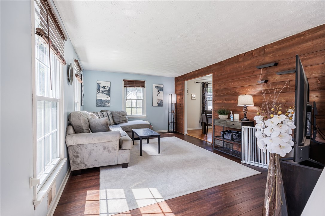 Search Properties 3 107 pickdale dr