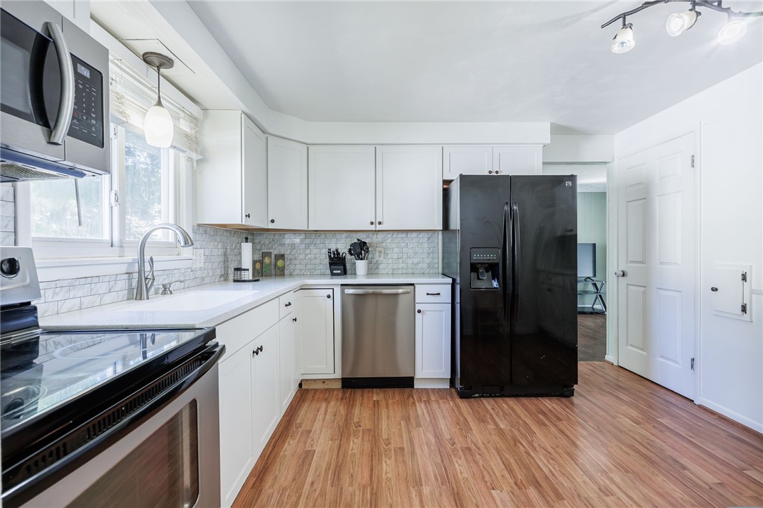 Search Properties 1 107 pickdale dr