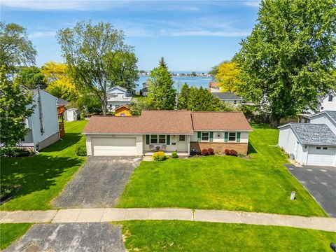 Tiny photo for 96 Grandview Lane, Greece, NY 14612 (MLS # R1684900)