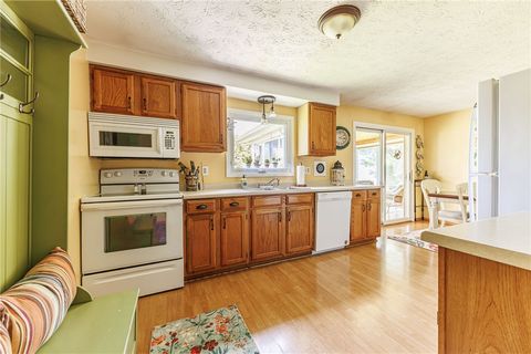 Tiny photo for 96 Grandview Lane, Greece, NY 14612 (MLS # R1684900)