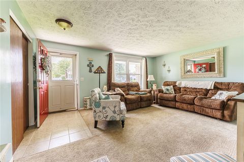 Tiny photo for 96 Grandview Lane, Greece, NY 14612 (MLS # R1684900)