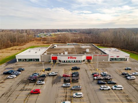 Photo of 1800 Lake Road Road N, Hamlin, NY 14464 (MLS # R1566512)