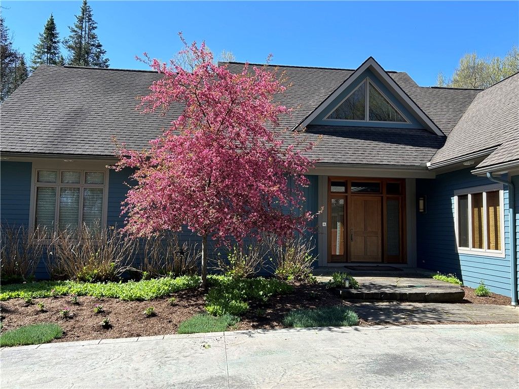 Photo of 7 SCR Lane, Perinton, NY 14564 (MLS # R1679623)