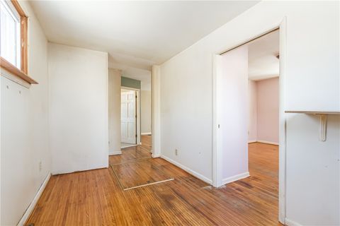 Tiny photo for 4 Sanford Place, Rochester, NY 14620 (MLS # R1654349)