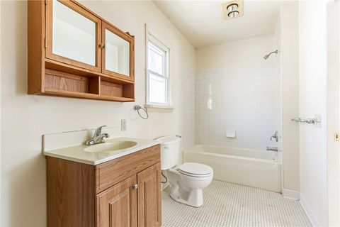 Tiny photo for 4 Sanford Place, Rochester, NY 14620 (MLS # R1654349)