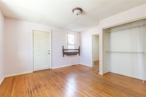 Tiny photo for 4 Sanford Place, Rochester, NY 14620 (MLS # R1654349)