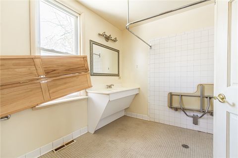 Tiny photo for 4 Sanford Place, Rochester, NY 14620 (MLS # R1654349)