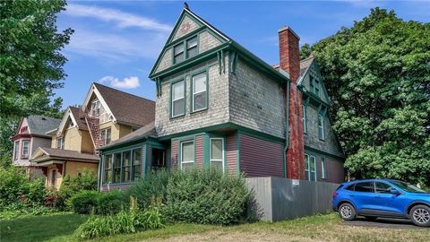 Homes For Rent - 407 Alexander Street<br/> Rochester, NY 14607