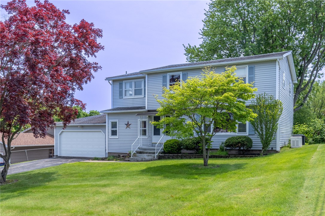28 Fallingwood Terrace, Greece, New York image 1