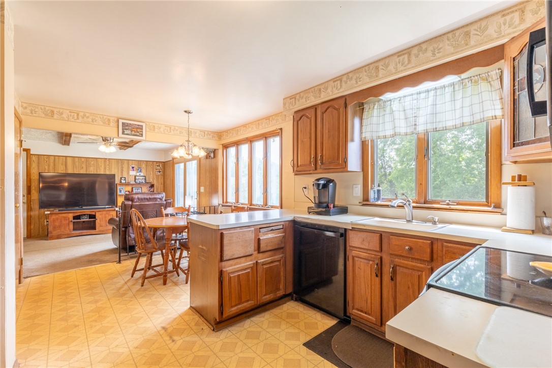 28 Fallingwood Terrace, Greece, New York image 22