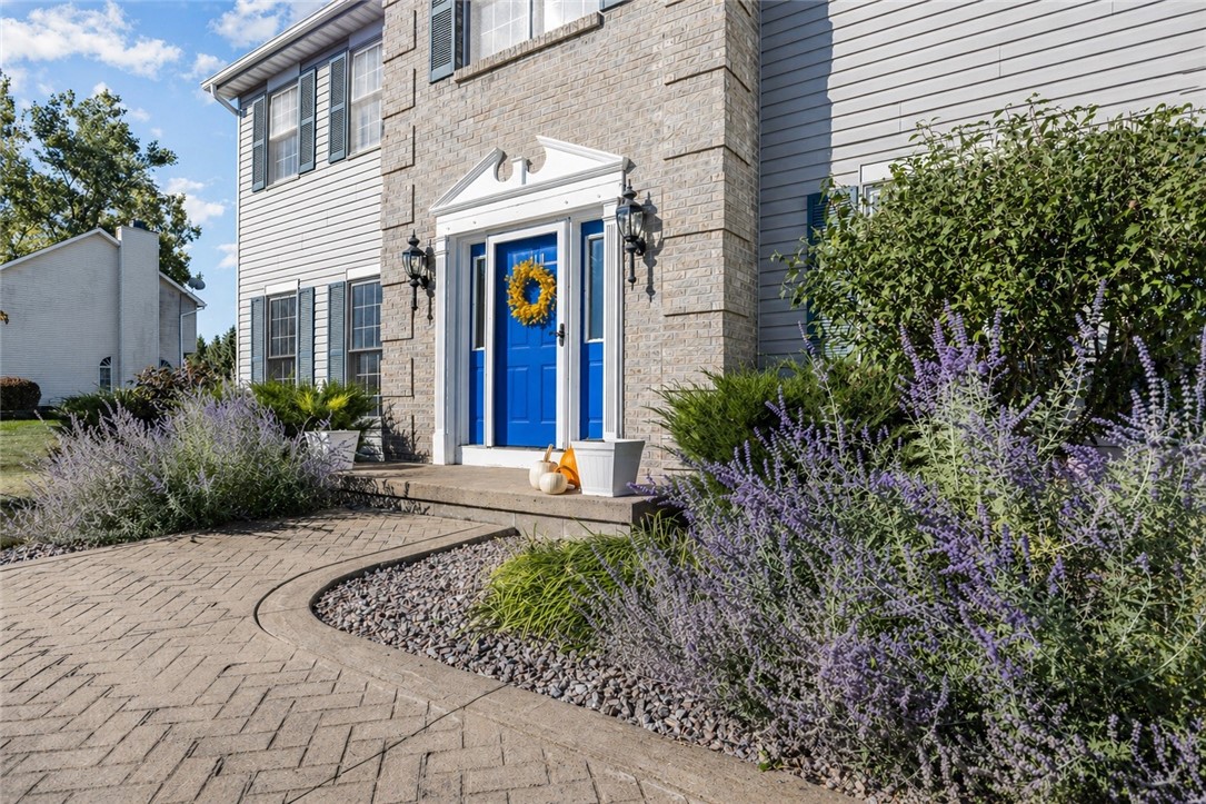5 Knollwood Drive