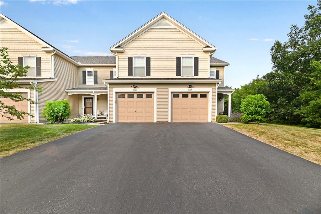 Photo of 6267 Watercress Drive, Farmington, NY 14425 (MLS # R1698325)