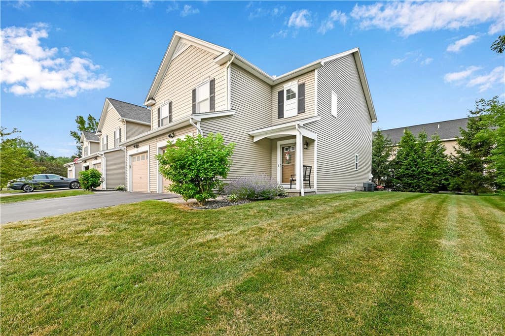 Photo of 6267 Watercress Drive, Farmington, NY 14425 (MLS # R1698325)