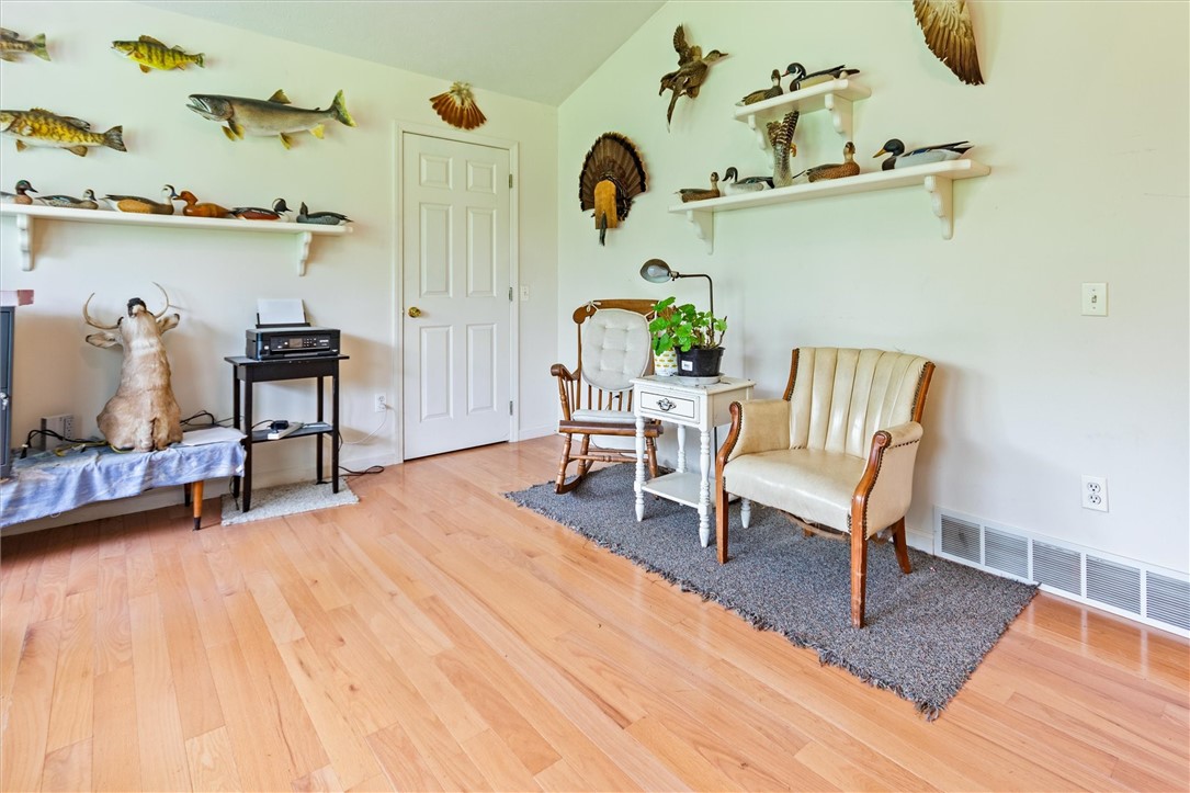 1092 Farmington Road Rd, Macedon, New York image 8