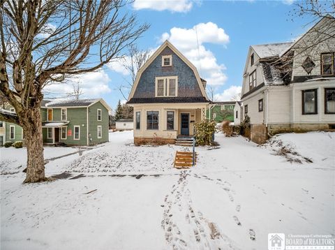 Homes For Sale - 704 Jefferson Street<br/> Jamestown, NY 14701