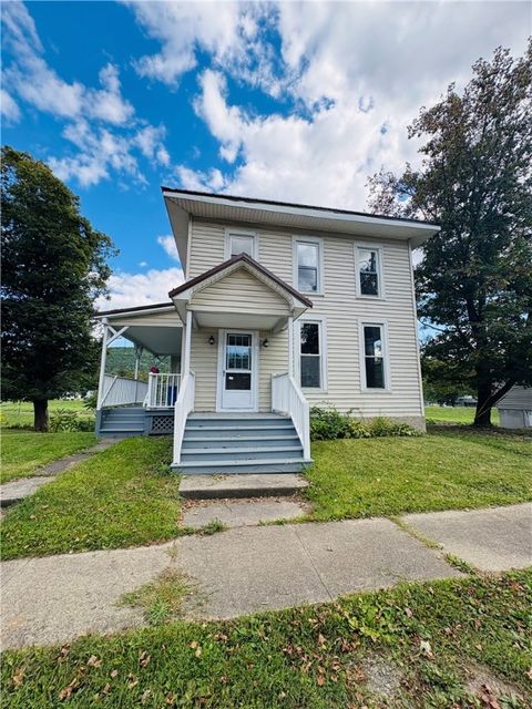 Homes For Sale - 32 Tuscarora Street<br/> Addison, NY 14801