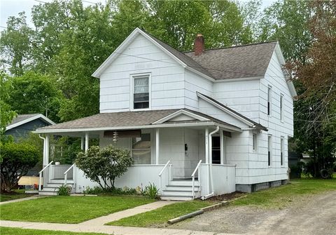 Photo of 11 Gilbert Street, Oneonta, NY 13820 (MLS # R1607105)