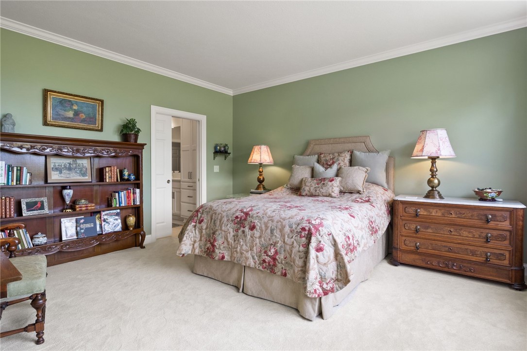 36 Skylight Trail, Pittsford, New York image 15