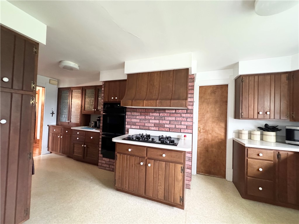 2 Bowen Street, Auburn, New York image 5