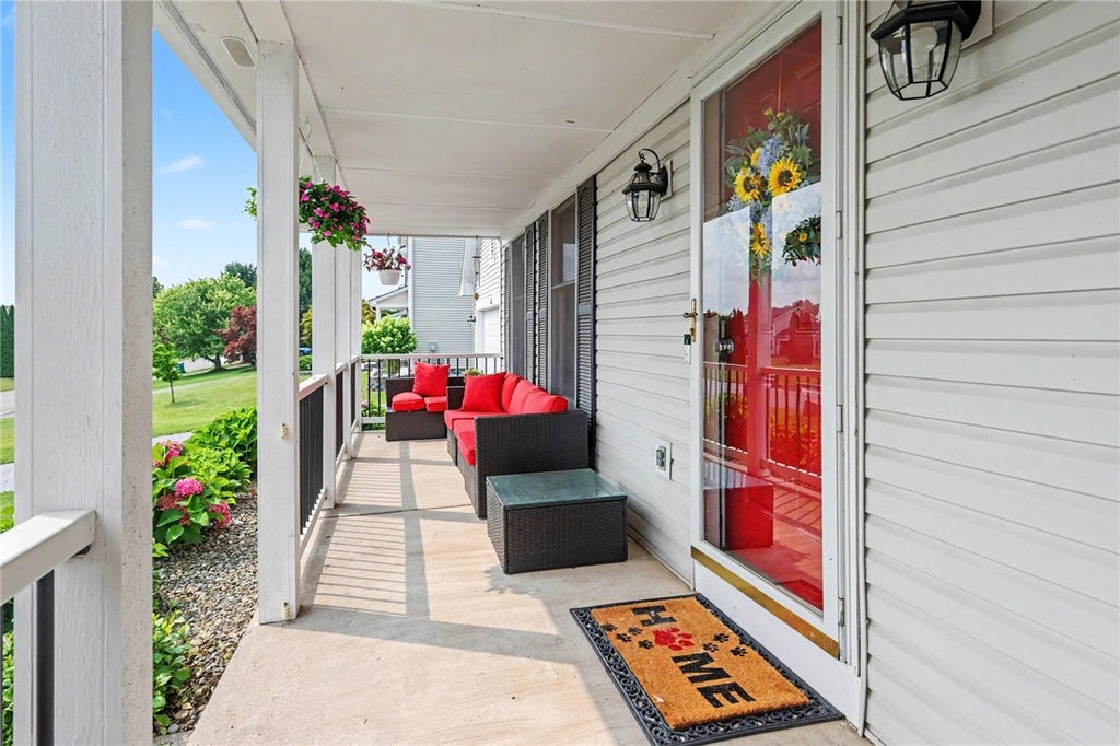 Photo of 61 Winchester Drive, Perinton, NY 14450 (MLS # R1701986)