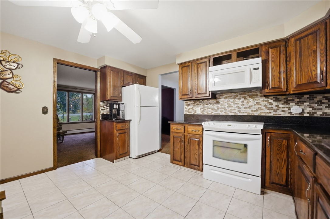 Lockport Town, New York 14094, United States, 3 Bedrooms Bedrooms, ,3 BathroomsBathrooms,Residential,Active,229281