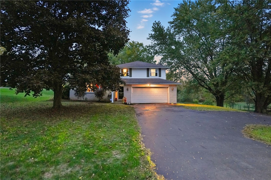 Lockport Town, New York 14094, United States, 3 Bedrooms Bedrooms, ,3 BathroomsBathrooms,Residential,Active,229281