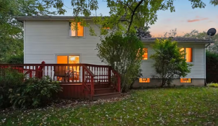 Lockport Town, New York 14094, United States, 3 Bedrooms Bedrooms, ,3 BathroomsBathrooms,Residential,Active,229281