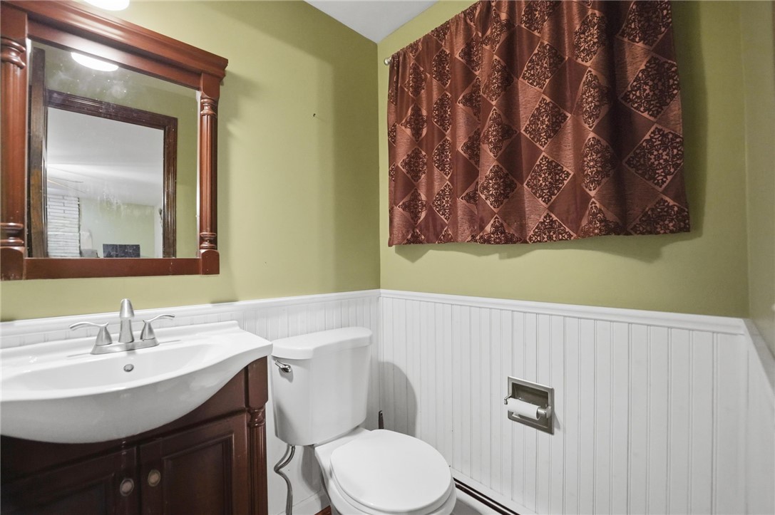 Lockport Town, New York 14094, United States, 3 Bedrooms Bedrooms, ,3 BathroomsBathrooms,Residential,Active,229281