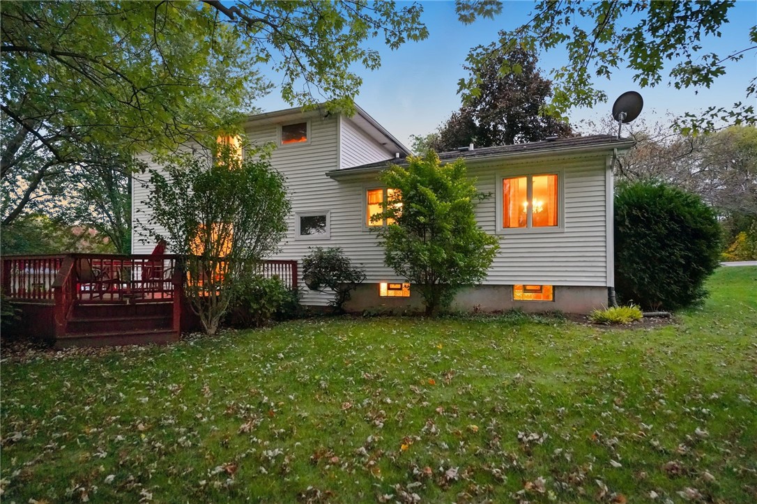 Lockport Town, New York 14094, United States, 3 Bedrooms Bedrooms, ,3 BathroomsBathrooms,Residential,Active,229281