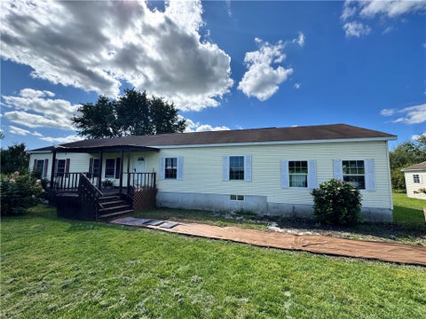 Photo of 2164 Edwards Road, Waterloo, NY 13165 (MLS # R1714251)