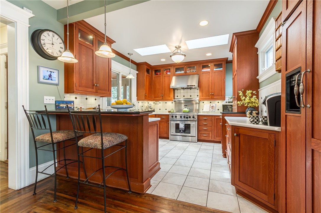 45 Monroe Avenue, Pittsford, New York image 21