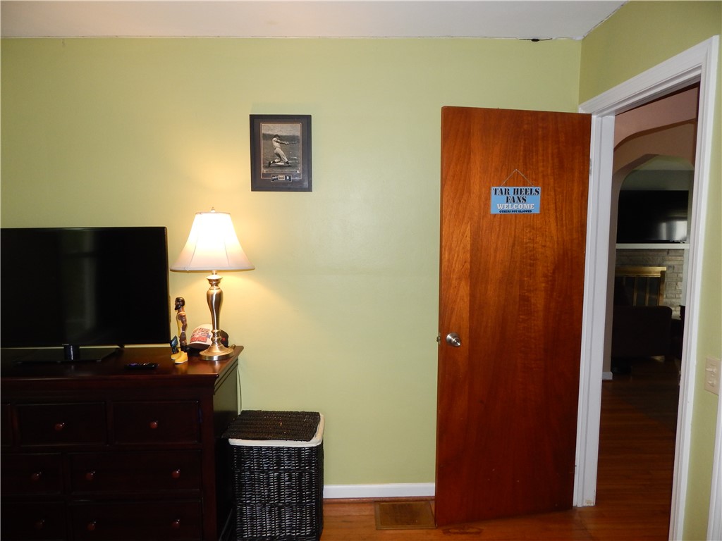 908 W 2nd Street, Elmira, New York image 10