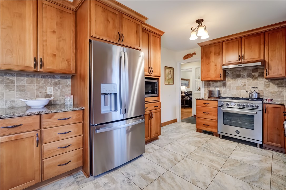 189 Allwood Drive, Irondequoit, New York image 27