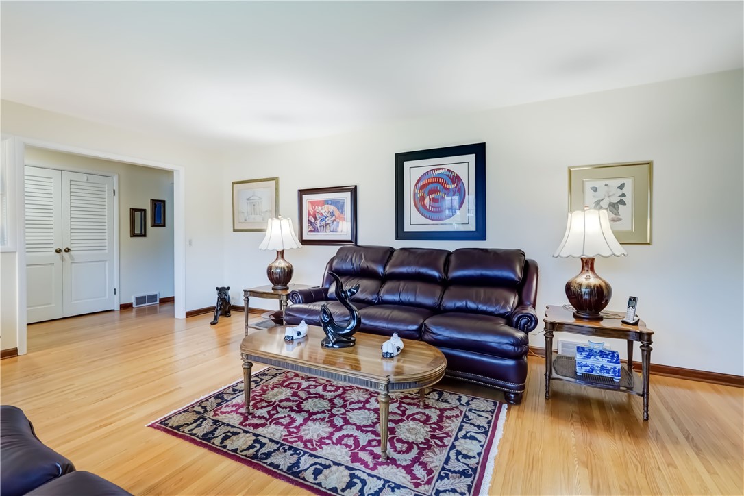 189 Allwood Drive, Irondequoit, New York image 10