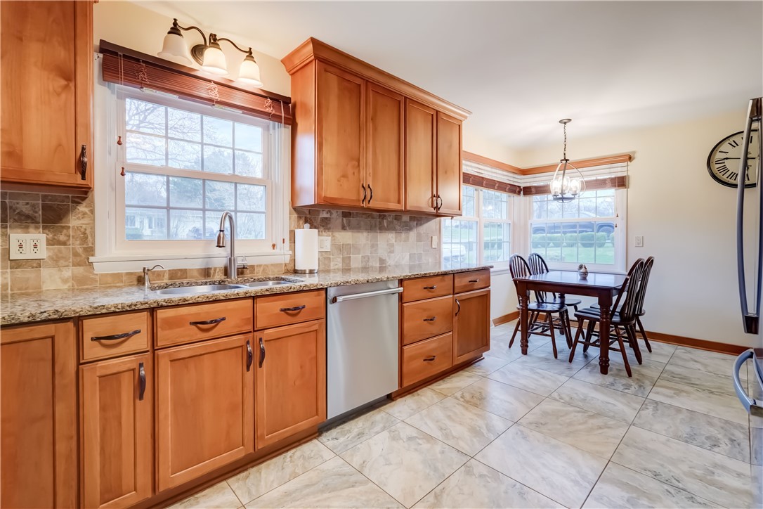 189 Allwood Drive, Irondequoit, New York image 22