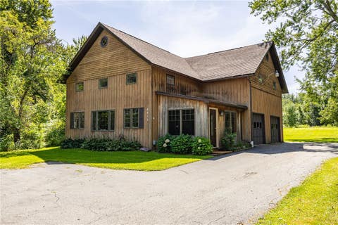 Photo of 8013 W Ridge Road, Clarkson, NY 14420 (MLS # R1709154)
