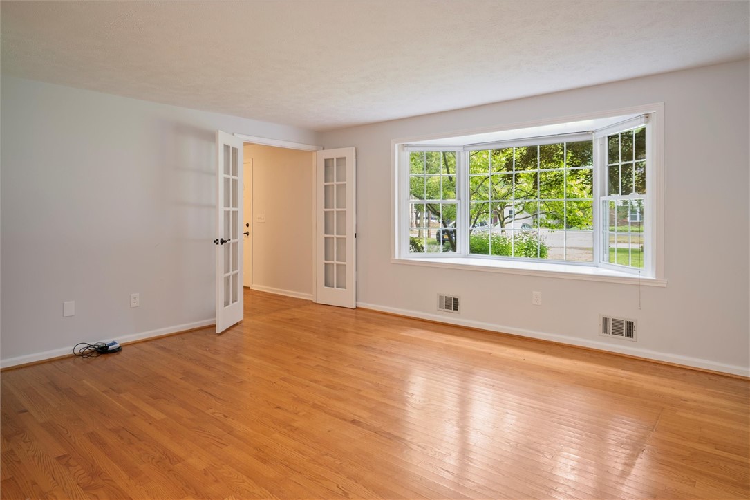 Search Properties 3 82 pine grove avenue