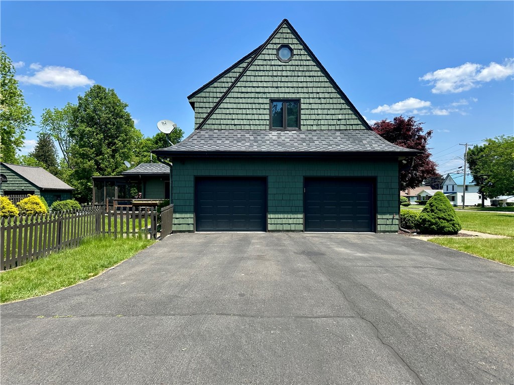 966 W Church Street, Elmira, New York image 5